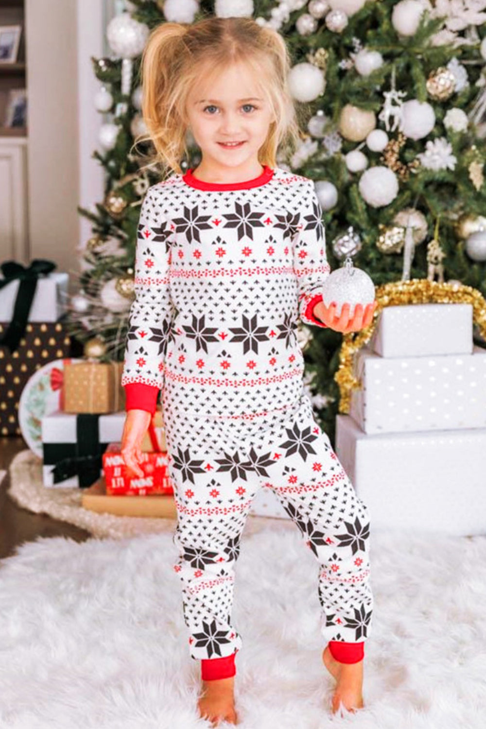 Snowflake Pattern Top and Pants Set - Children Pajamas