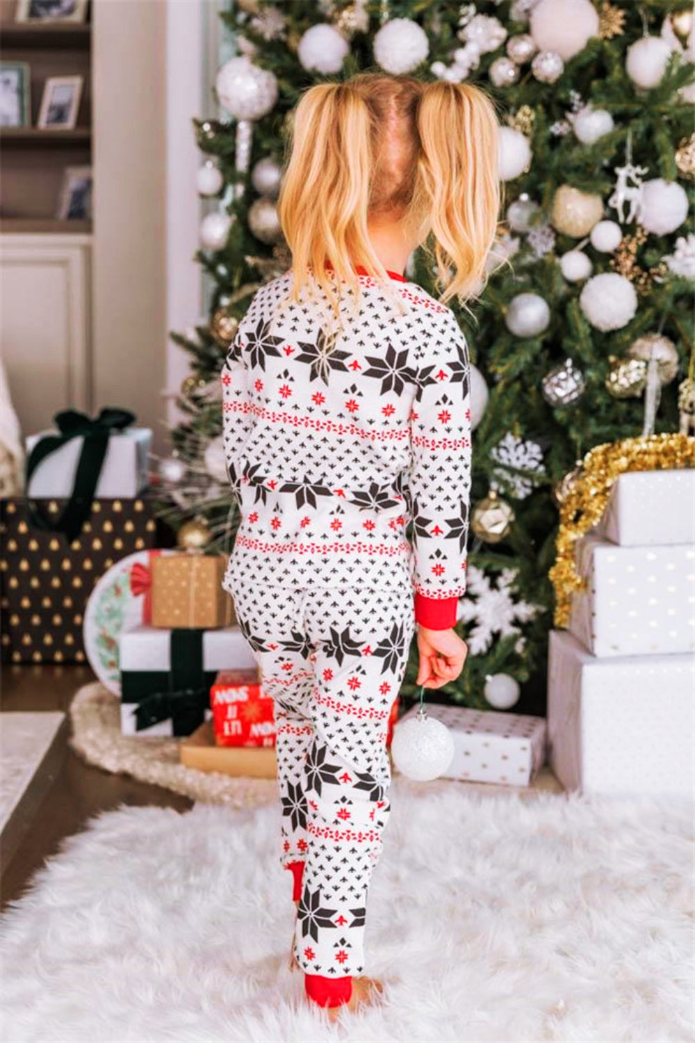 Snowflake Pattern Top and Pants Set - Children Pajamas