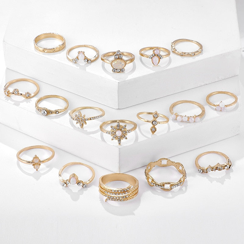 17 Pcs/Set Boho Vintage Gold Color Crystal Opal Gem Ring Set Crown Star Water Drop Geometric Party Rings for Women Jewelry Gifts
