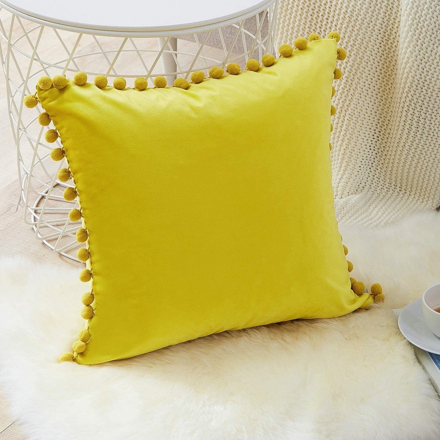 Pompom Velvet Cushion Cover Decorative Throw Cushion Covers Home Decor for Sofa Bedroom Pillowcase Pink Beige Pillow Cover